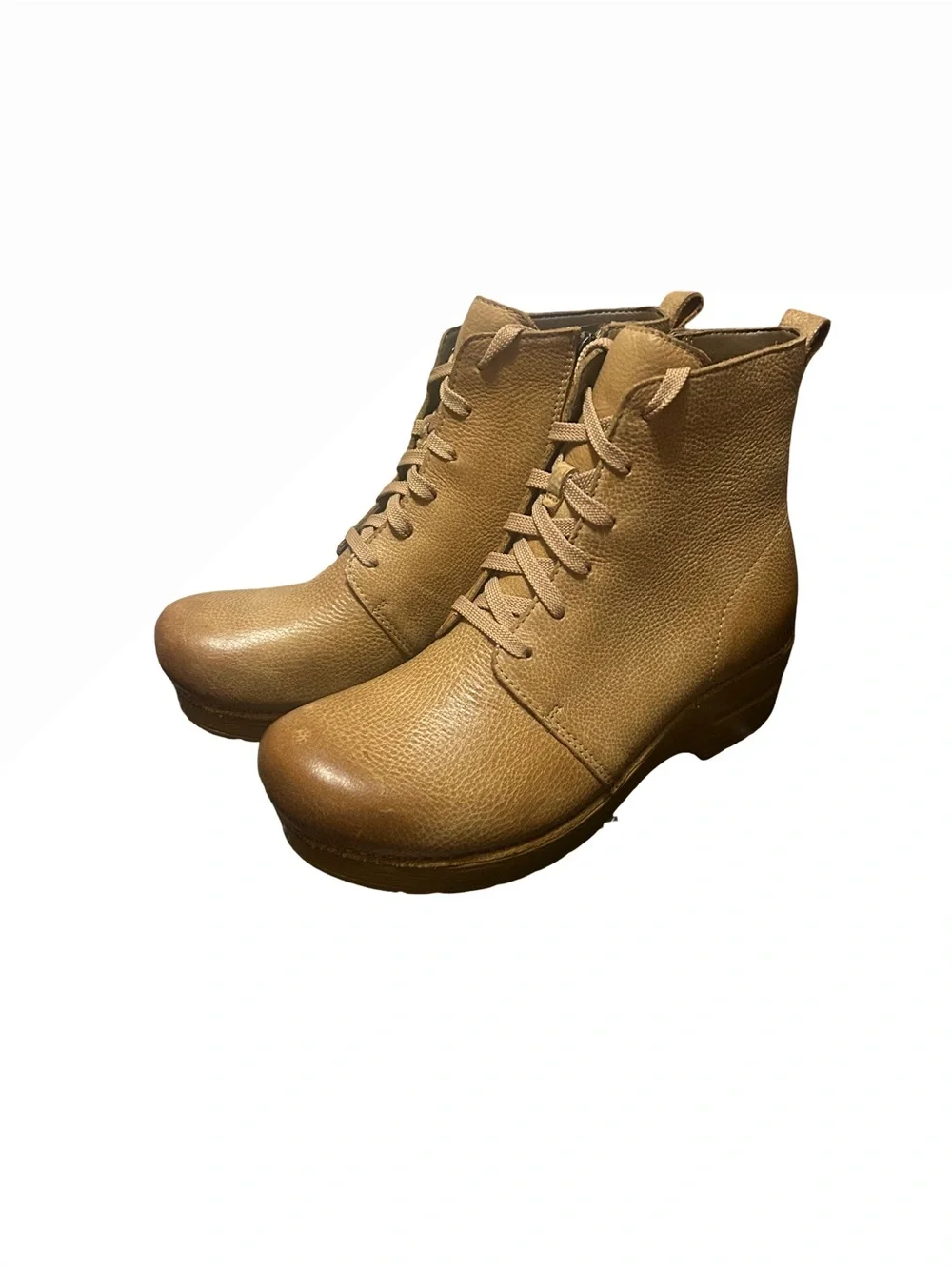 NWOB Dansko Sigourney Honey Distresses Boot Size 40